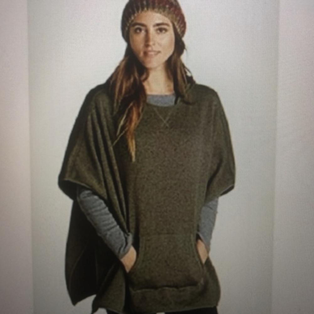 Eddie Bauer Radiator Fleece Hooded Poncho